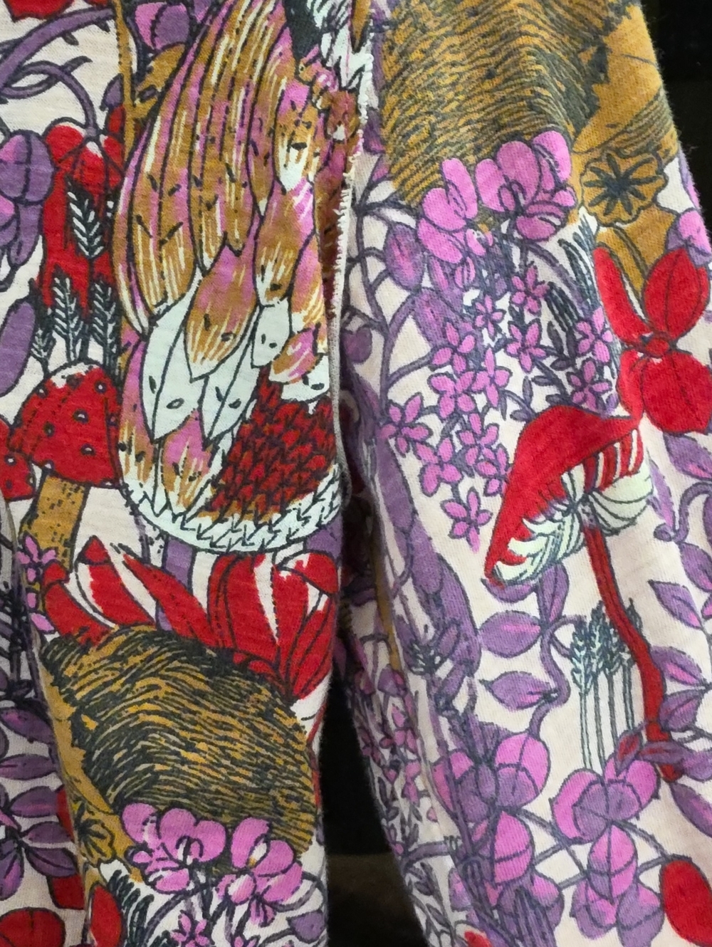 ๐ฆ"OWL WOODLAND MUSHROOM LONG SLEEVE GRAPHIC TEE/CROP TOP BY "ANTHROPOLOGIE"๐ฆ - Picture 7 of 15
